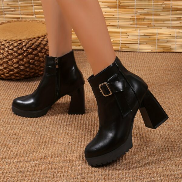 Elegant White Ankle Boots with Metallic Buckle Accent