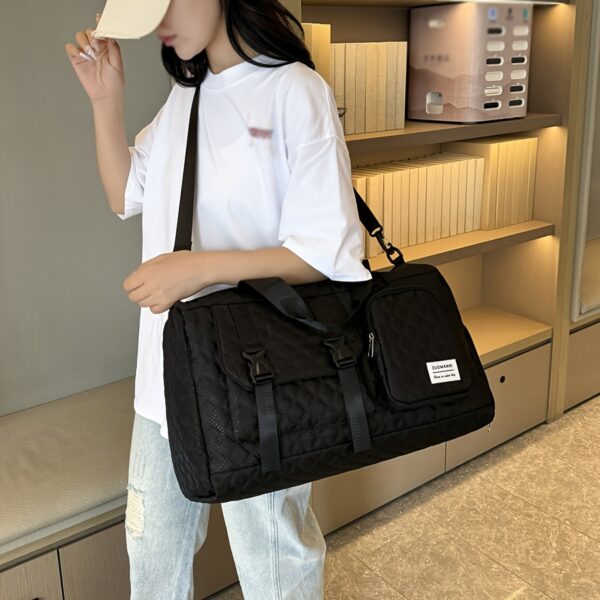 Spacious Argyle Travel Duffle Bag