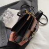 A Stylish Handbag Featuring a New Retro Floral Design with Contrasting Elements