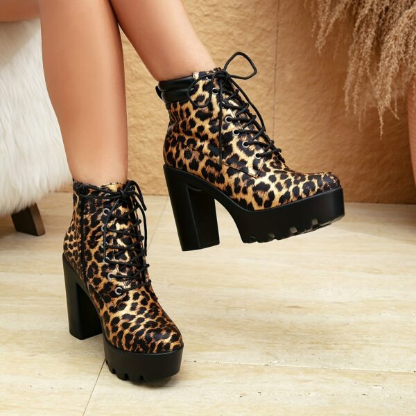 Women's Leopard Print High-Top Ankle Boots with Zip Closure