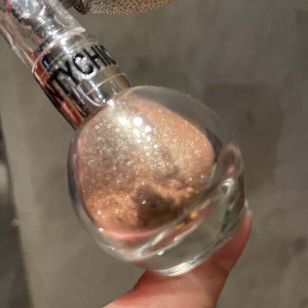 Glowing Mist Powder With Extended Durability
